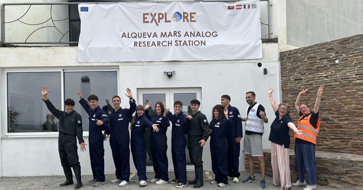 EXPLORE 1 - Teachers and students