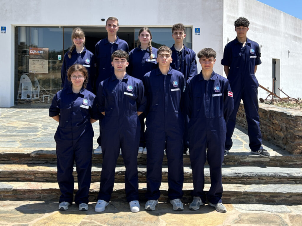 Students - Mission end