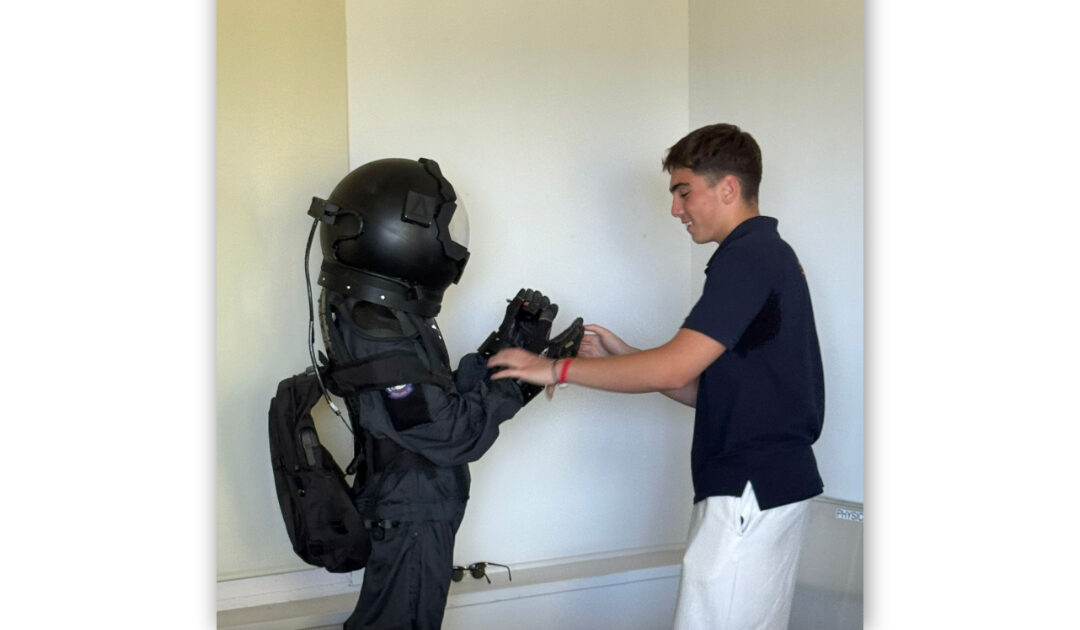 Analog Astronaut Shares Experience at EXPLORE Summer School 2025