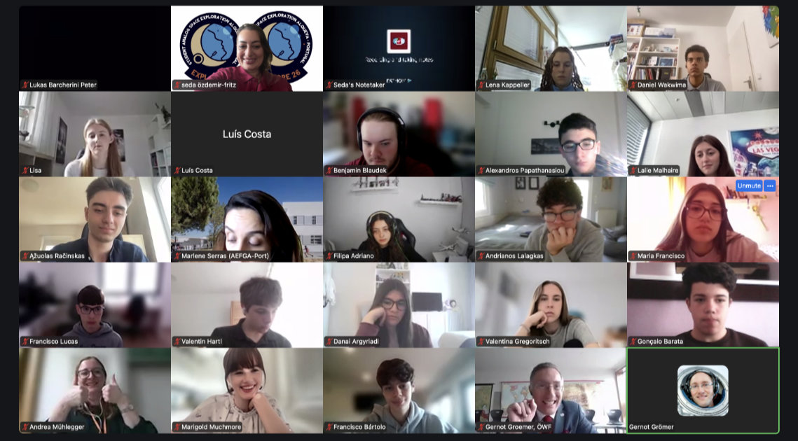 EXPLORE 2 Mission - Intensive Training - Group Photo